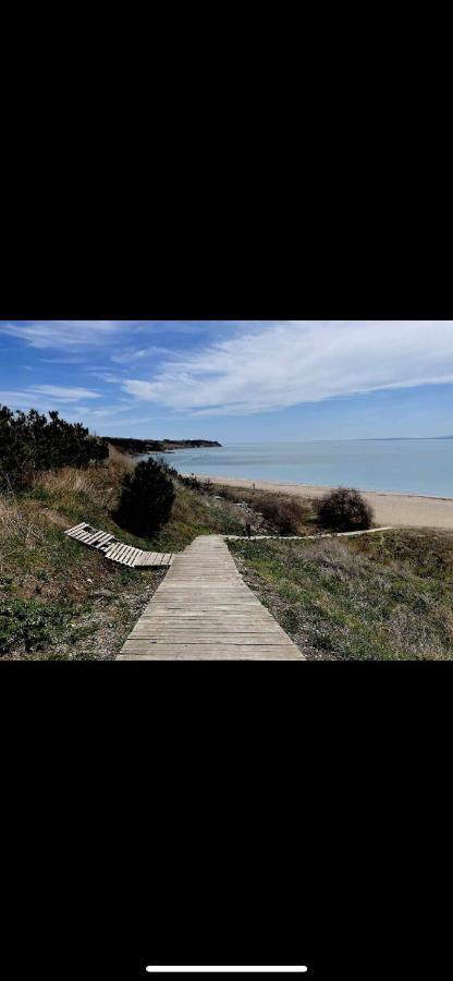 Brand New First Line Sea View 2 Bedroom Apartment Burgas Exterior foto